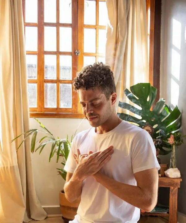 Fernando Vieira — Hatha Flow · Kundalini Yoga